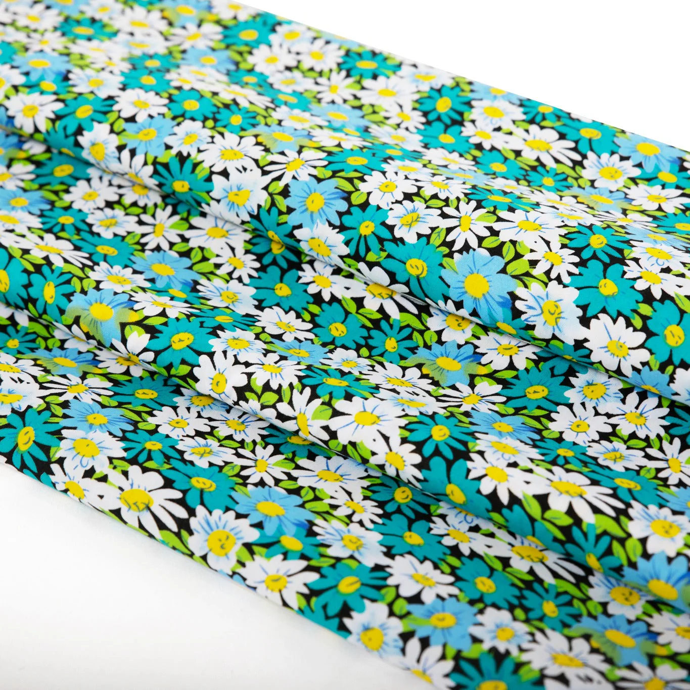Tri-Color Daisy Print Broadcloth - Image 8